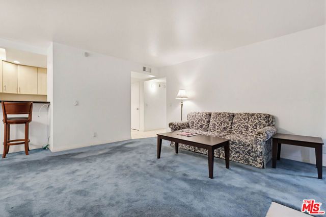 7826 Topanga Canyon Boulevard 210, Canoga Park (los Angeles), CA 91304