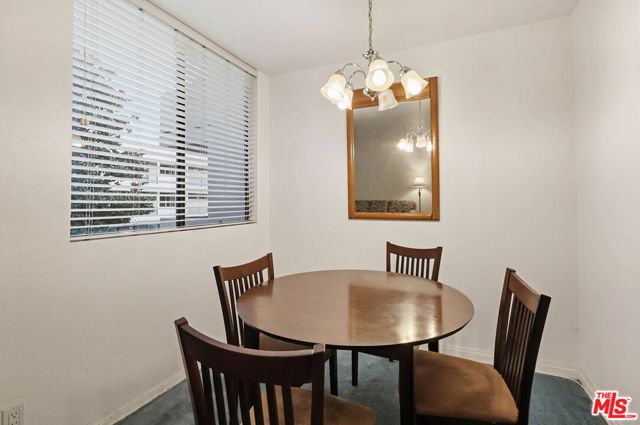 7826 Topanga Canyon Boulevard 210, Canoga Park (los Angeles), CA 91304