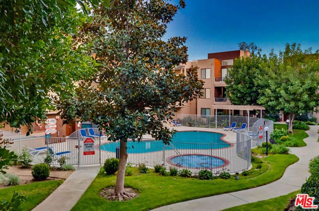 7826 Topanga Canyon Boulevard 210, Canoga Park (los Angeles), CA 91304