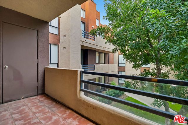 7826 Topanga Canyon Boulevard 210, Canoga Park (los Angeles), CA 91304