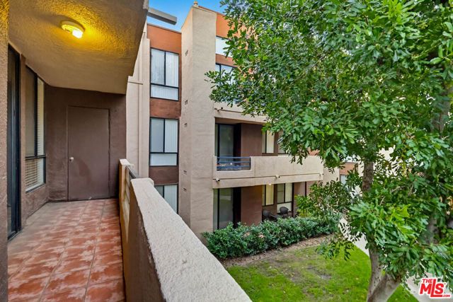 7826 Topanga Canyon Boulevard 210, Canoga Park (los Angeles), CA 91304