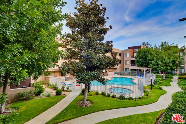 7826 Topanga Canyon Boulevard 210, Canoga Park (los Angeles), CA 91304