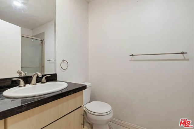 7826 Topanga Canyon Boulevard 210, Canoga Park (los Angeles), CA 91304