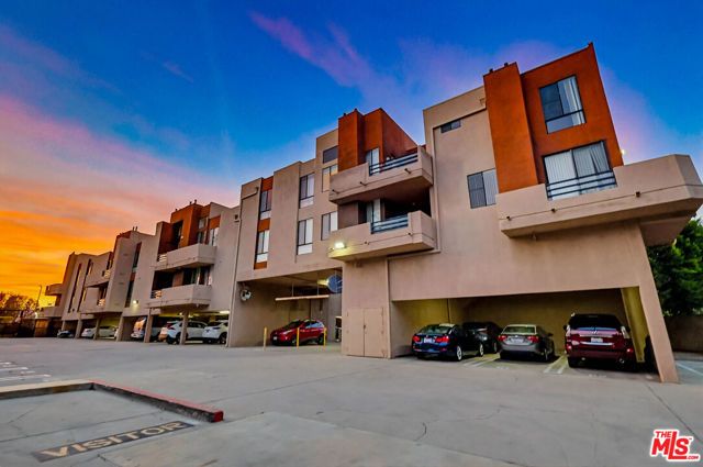 7826 Topanga Canyon Boulevard 210, Canoga Park (los Angeles), CA 91304