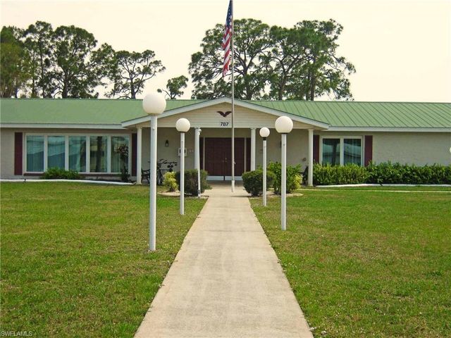 739 Leisure LN, North Fort Myers, FL 33917