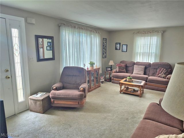4546 N Leavitt Road NW, Warren, OH 44485