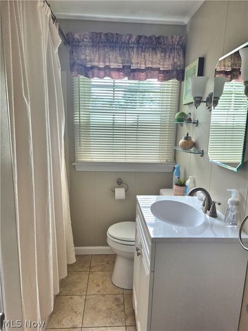 4546 N Leavitt Road NW, Warren, OH 44485