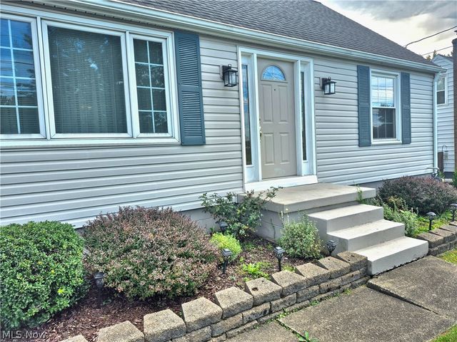 4546 N Leavitt Road NW, Warren, OH 44485