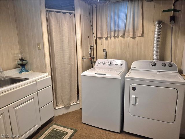 4546 N Leavitt Road NW, Warren, OH 44485