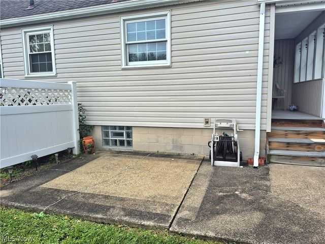 4546 N Leavitt Road NW, Warren, OH 44485