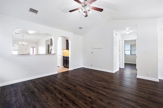 760 Gabriel Mills DR, Round Rock, TX 78664