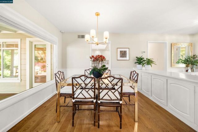 3926 S Peardale Dr, Lafayette, CA 94549