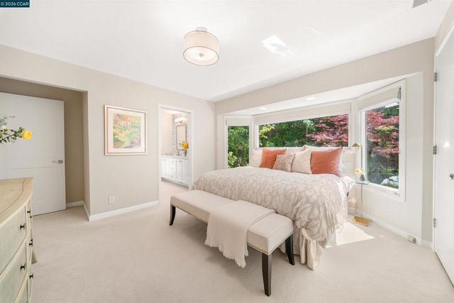 3926 S Peardale Dr, Lafayette, CA 94549