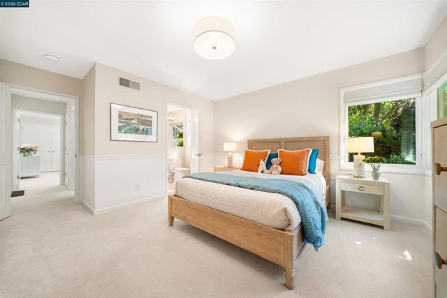 3926 S Peardale Dr, Lafayette, CA 94549