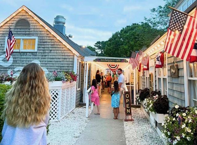 25 Milestone Way, Mashpee, MA 02649