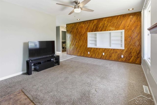 4324 Airport Road, Midland, MI 48642