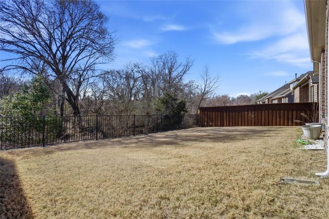 908 Canyon Oak Drive, Euless, TX 76039