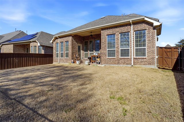 908 Canyon Oak Drive, Euless, TX 76039