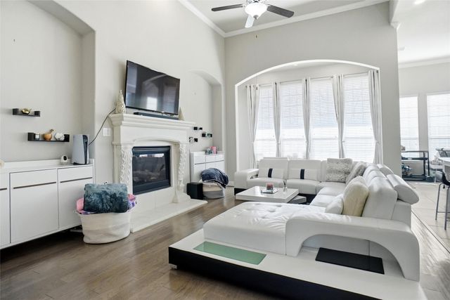 908 Canyon Oak Drive, Euless, TX 76039