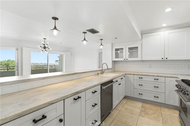 260 Cagney Lane 114, Newport Beach, CA 92663