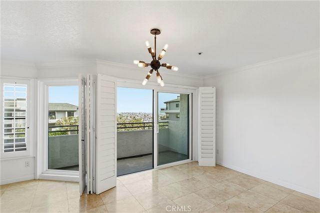 260 Cagney Lane 114, Newport Beach, CA 92663