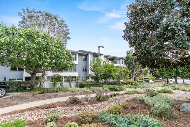 260 Cagney Lane 114, Newport Beach, CA 92663