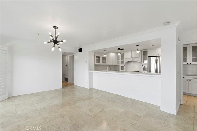 260 Cagney Lane 114, Newport Beach, CA 92663