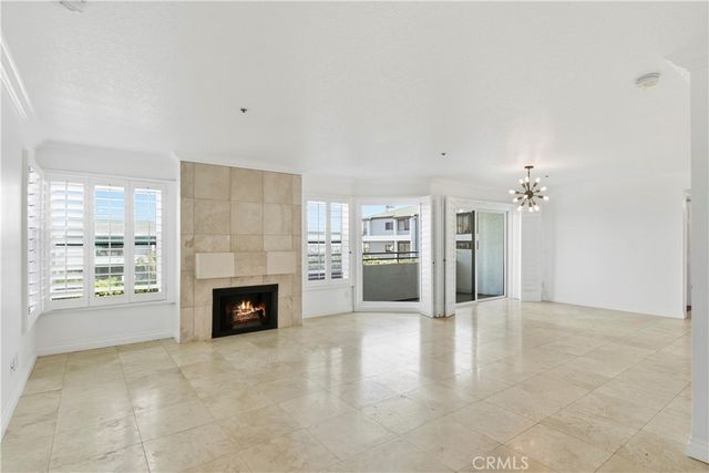 260 Cagney Lane 114, Newport Beach, CA 92663
