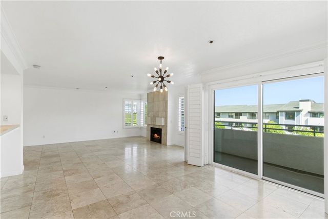 260 Cagney Lane 114, Newport Beach, CA 92663