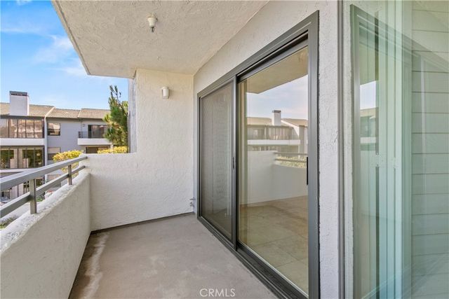 260 Cagney Lane 114, Newport Beach, CA 92663