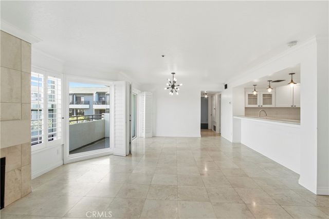 260 Cagney Lane 114, Newport Beach, CA 92663