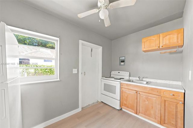 1992 NW 56th Street, Miami, FL 33142