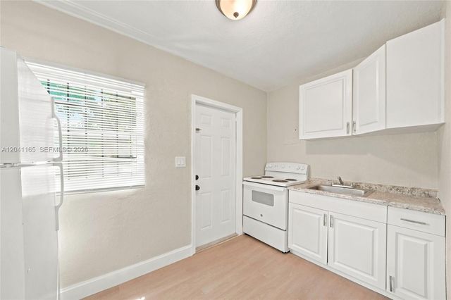 1992 NW 56th Street, Miami, FL 33142