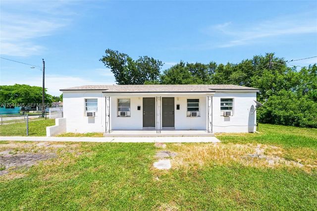 1992 NW 56th Street, Miami, FL 33142