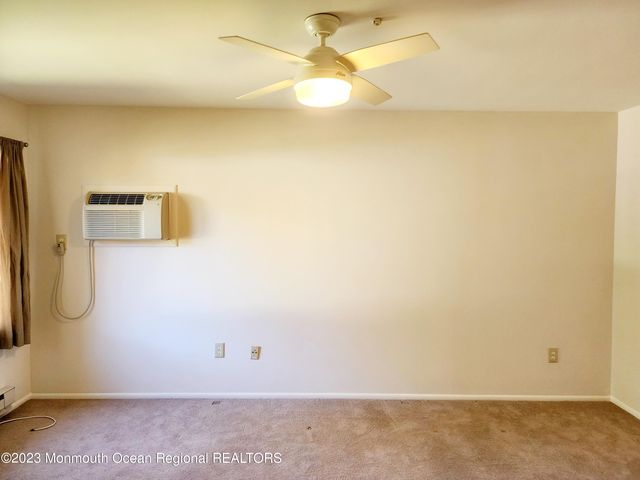 59 Amberly Drive J, Manalapan, NJ 07726