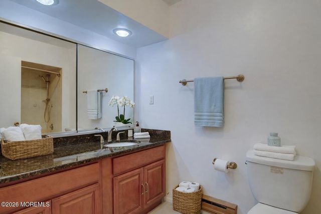 59 Amberly Drive J, Manalapan, NJ 07726