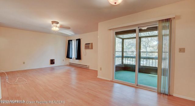 59 Amberly Drive J, Manalapan, NJ 07726