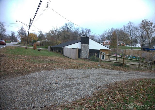 5845 Manchester Road, Franklin, OH 45005