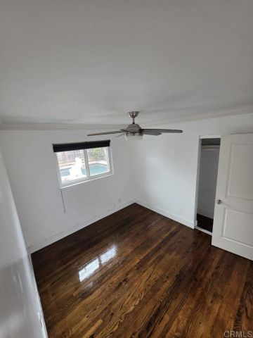 1037 Kings Road, Escondido, CA 92027