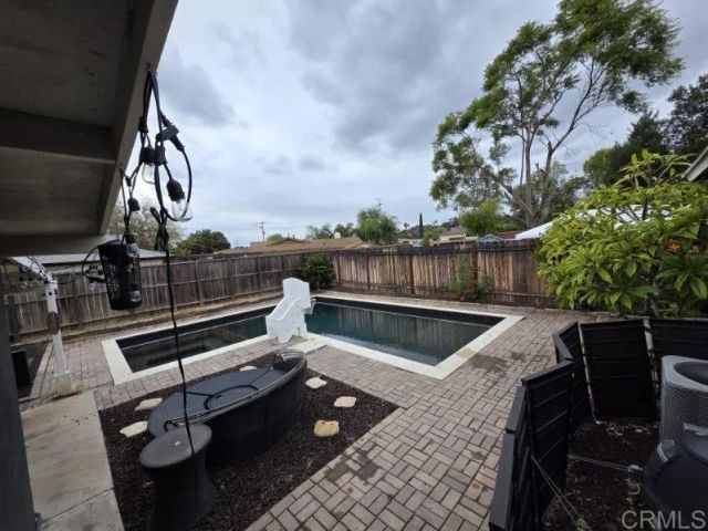 1037 Kings Road, Escondido, CA 92027