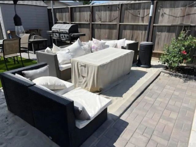 1037 Kings Road, Escondido, CA 92027