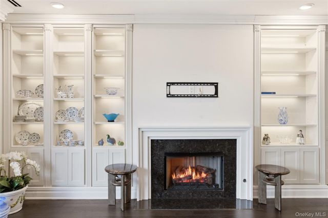 3000 Royal Court 3102, North Hills, NY 11040