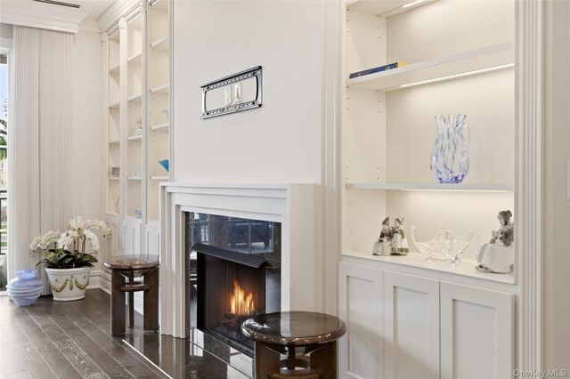 3000 Royal Court 3102, North Hills, NY 11040