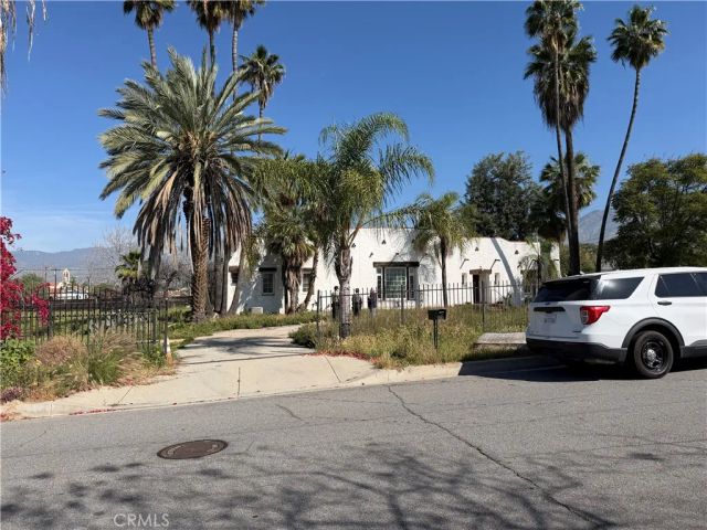 27490 Norwood, Highland, CA 92346