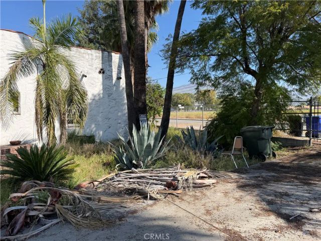 27490 Norwood, Highland, CA 92346