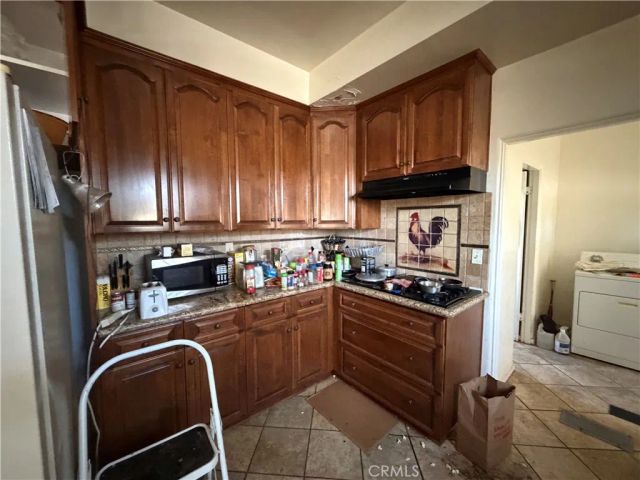 27490 Norwood, Highland, CA 92346