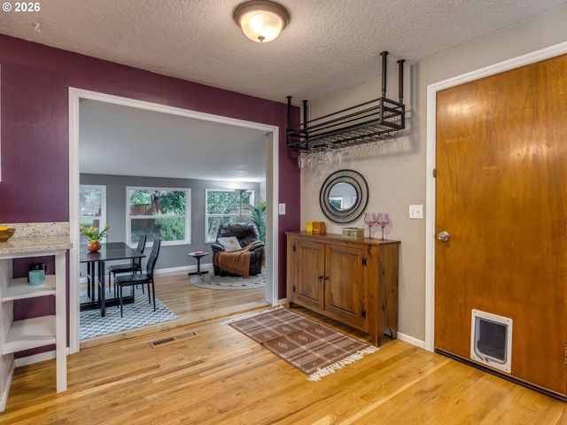 8143 Se 75TH Pl, Portland, OR 97206