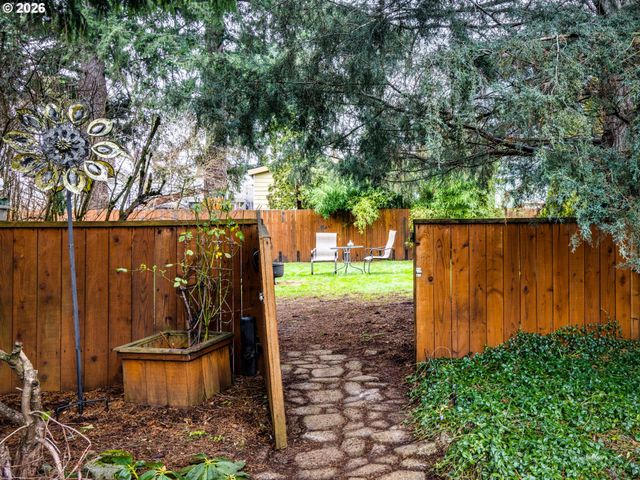 8143 Se 75TH Pl, Portland, OR 97206