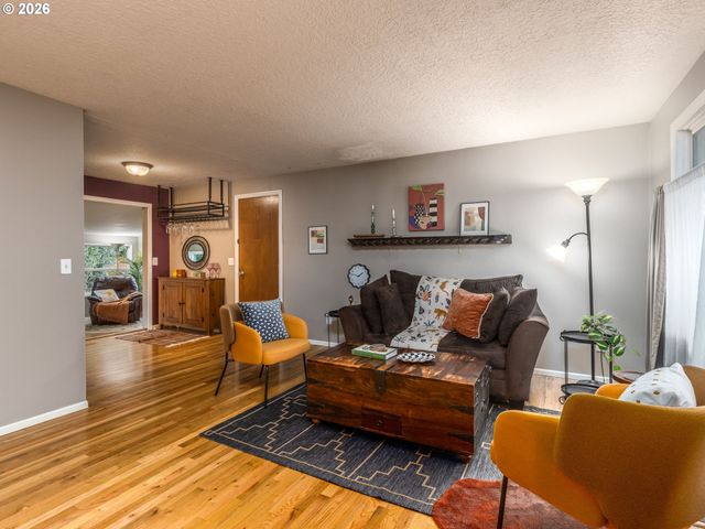 8143 Se 75TH Pl, Portland, OR 97206