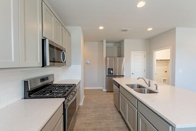12411 Zenyatta DR, Buda, TX 78610